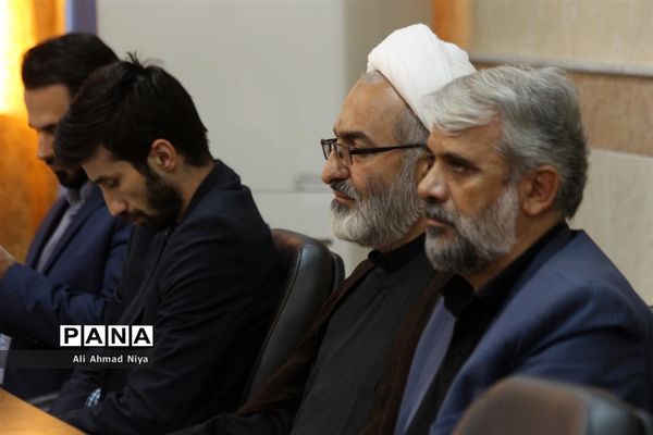بازدید مسئولان سازمان دانش‌آموزی از استان قم