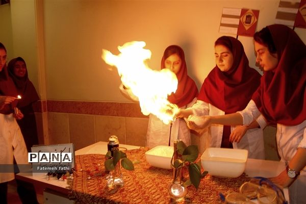 مراسم گرامیداشت روز علوم آزمایشگاهی در چهاردانگه