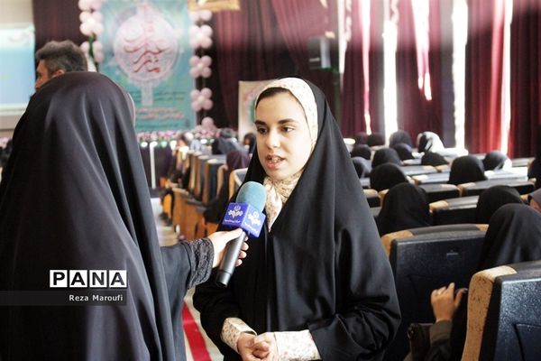 مراسم تجلیل از دانش آموزان برگزیده سی و هفتمین دوره مسابقات قرآن، عترت و نماز استان آذربایجان غربی