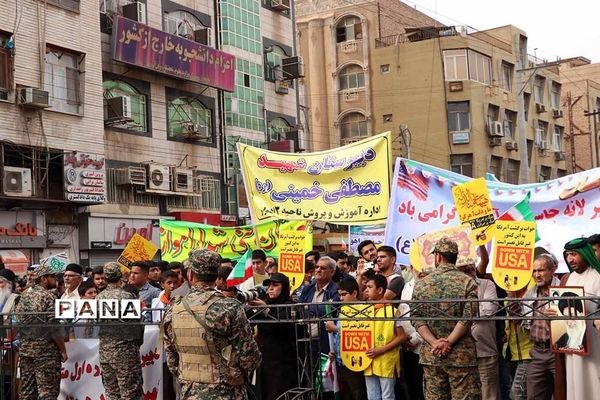 حضور پرشمار پیشتازان سازمان دانش آموزی خوزستان در راهپیمایی 13 آبان