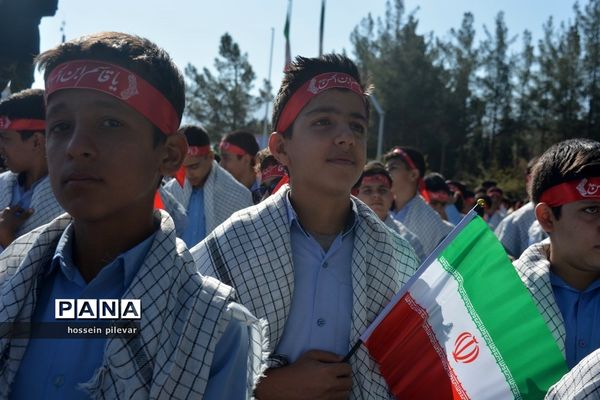 راهپیمایی روز ملی مبارزه با استکبار جهانی
