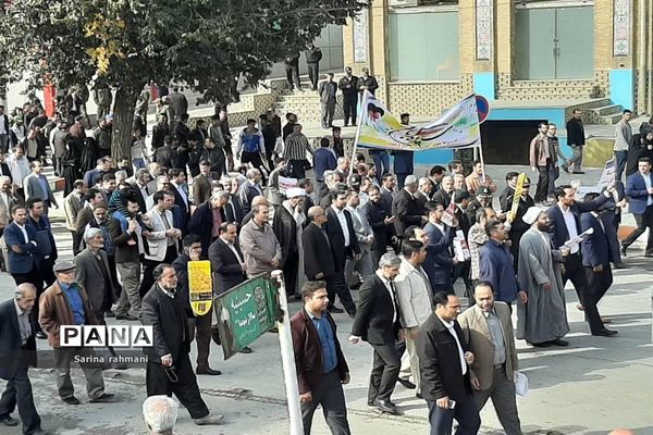 حضور اقشار مردم در راهپیمایی 13 آبان