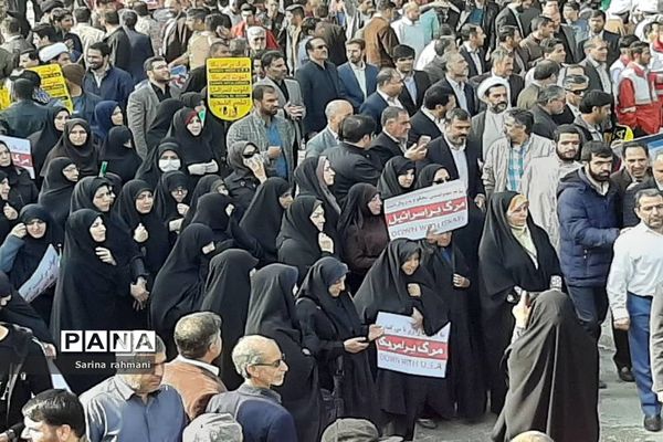 حضور اقشار مردم در راهپیمایی 13 آبان