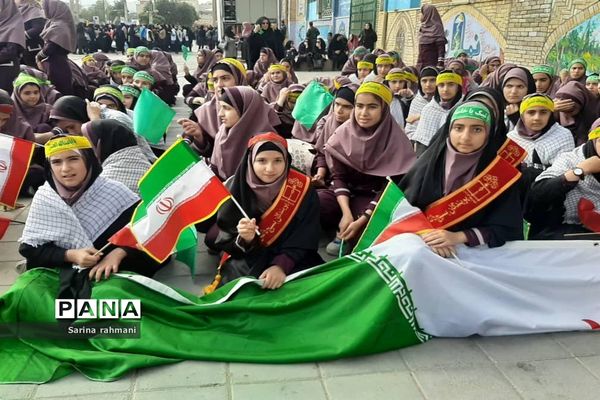 حضور اقشار مردم در راهپیمایی 13 آبان