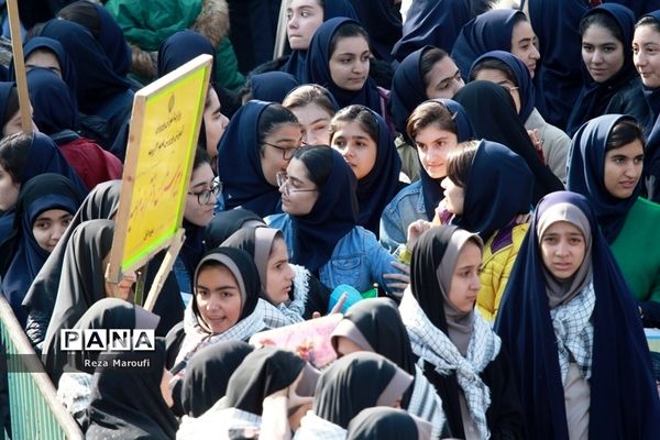 راهپیمایی 13 آبان  در ارومیه