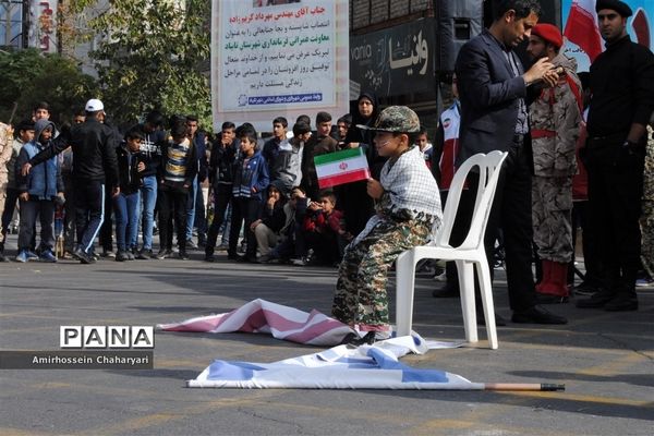 برگزاری راهپیمایی روز 13 آبان در شهرستان تایباد