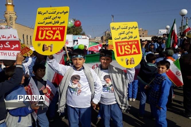 حضور پرشور دانشآموزان سازمان دانشآموزی آذربایجان غربی در راهپیمایی 13 آبان