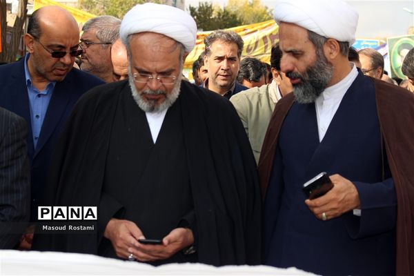 روز استکبار ستیزی و اعلام انزجار از سردمداران ظلم