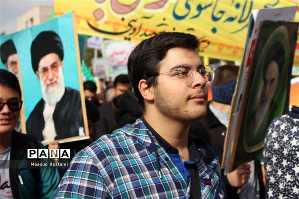 روز استکبار ستیزی و اعلام انزجار از سردمداران ظلم