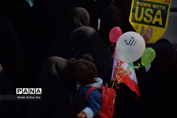 راهپیمایی ۱۳ آبان در تبریز-۲