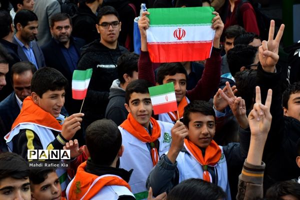 راهپیمایی ۱۳ آبان در تبریز-۲