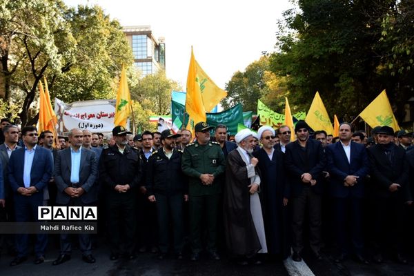راهپیمایی ۱۳ آبان در تبریز-۲