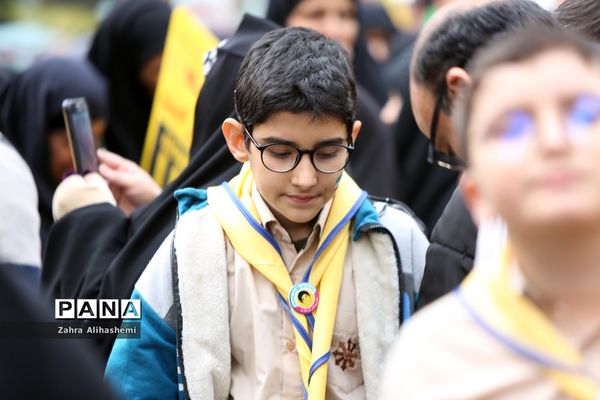 راهپیمایی ۱۳ آبان
