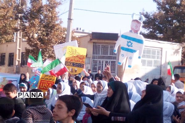 راهپیمایی روز ملی مبارزه با استکبار در شهرستان اسدآباد