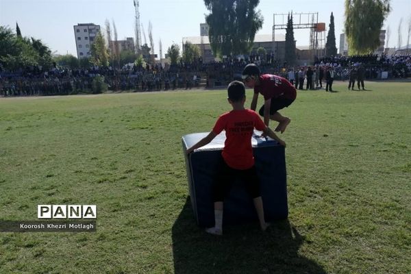 راهپیمایی 13 آبان در شهرستان کازرون