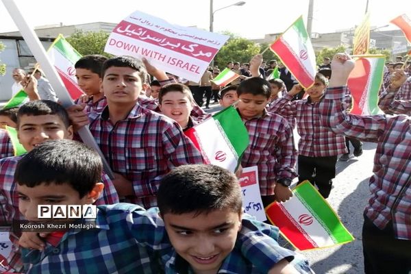 راهپیمایی 13 آبان در شهرستان کازرون