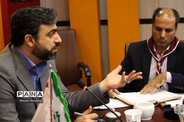 نشست مجامع مربیان و اعضاء سازمان دانش‌آموزی شهرستان‌های استان تهران