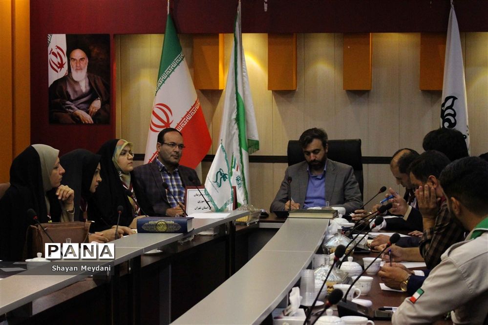 نشست مجامع مربیان و اعضاء سازمان دانش‌آموزی شهرستان‌های استان تهران