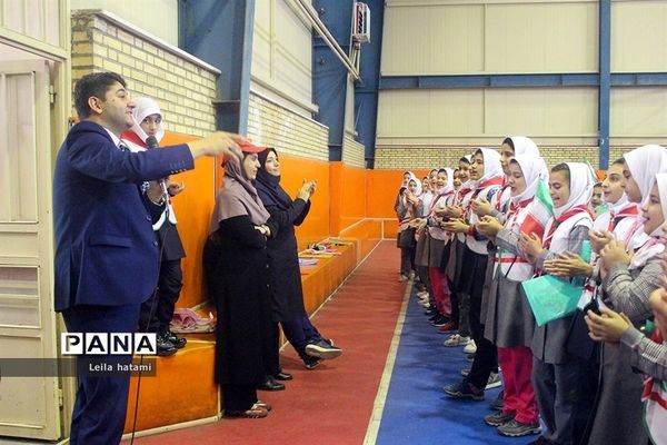 افتتاح المپیاد درون مدرسه ای دبستان منیر باسمنج