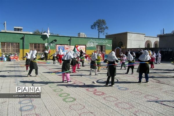 برگزاری المپیاد ورزشی درون مدرسه ای در نی ریز