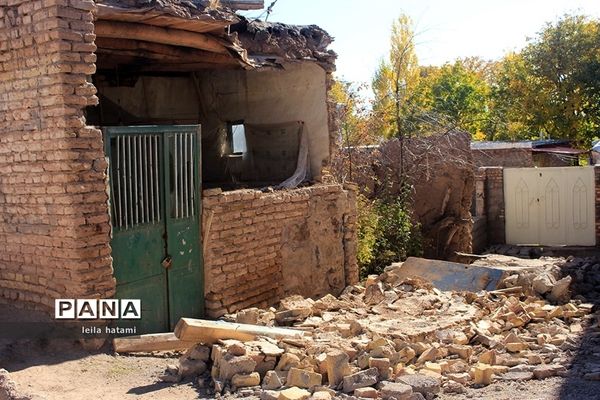 روستای ورنکش میانه 3 روز پس از زلزله