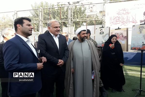 نمایشگاه مشارکت انجمن اولیاء و مربیان ناحیه دو شهر ری