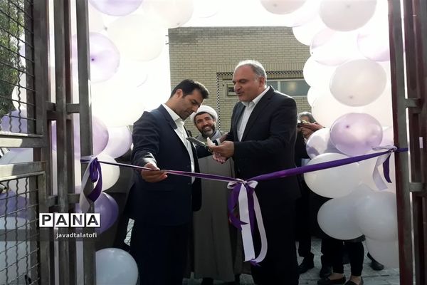 نمایشگاه مشارکت انجمن اولیاء و مربیان ناحیه دو شهر ری