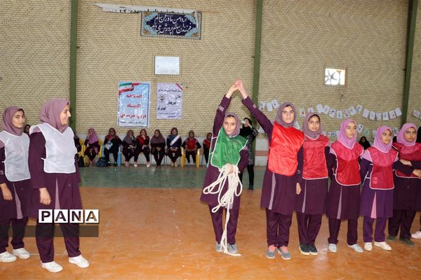 ششمین المپیادورزشی درون مدرسه‌ای درمدارس خشت و کمارج