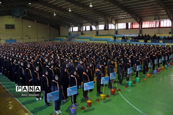 مانور تشکیلاتی 1200 نفره گام دوم انقلاب سازمان دانش‌آموزی  شهرستان‌های تهران در پاکدشت