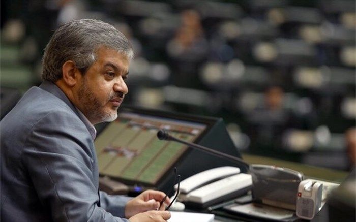 رحیمی، عضو هیات رئیسه مجلس: فشارهای داخلی برای خروج از برجام زیاد است