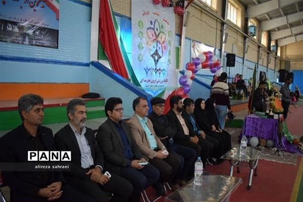 برگزاری آیین افتتاحیه المپیاد درون مدرسه‌ای به صورت قطبی در مجموعه ورزشی غدیر شهرستان اردکان