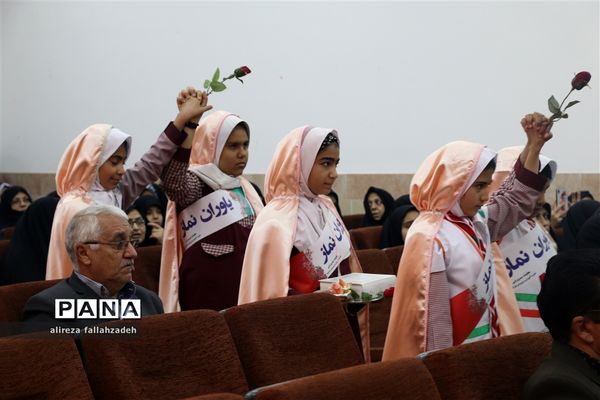 برگزاری اجلاس سراسری نمازدرشهرستان ابرکوه