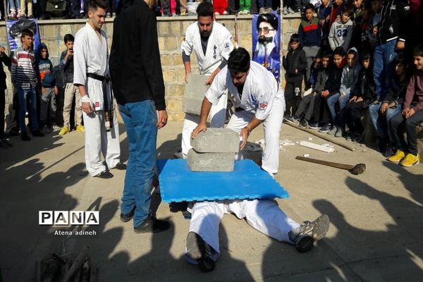 همایش دوچرخه سواری و پیاده روی خانوادگی در شهرستان شاهین دژ