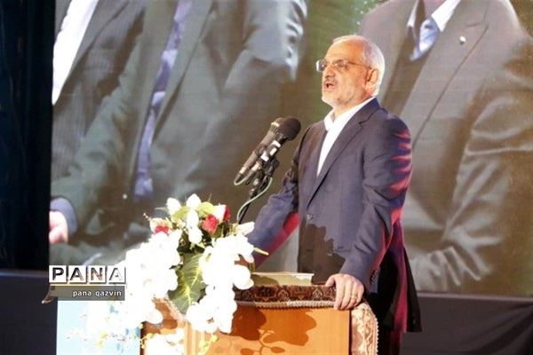 حضور وزیر آموزش و پرورش در  همایش ملی هویت کودکان ایران اسلامی