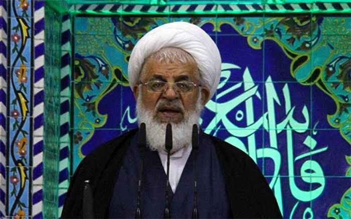 امام جمعه یزد: رئیس جمهور باید تصمیمی بگیرد که برای همه شهرها باشد