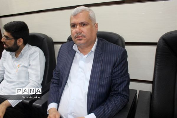 جلسه توجیهی مانور زلزله مدارس در بوشهر