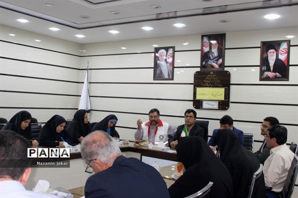 جلسه توجیهی مانور زلزله مدارس در بوشهر