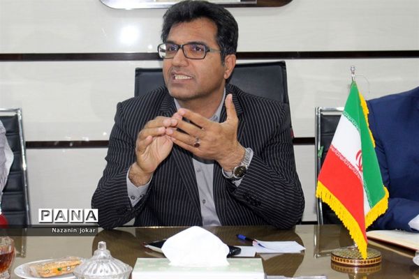 جلسه توجیهی مانور زلزله مدارس در بوشهر