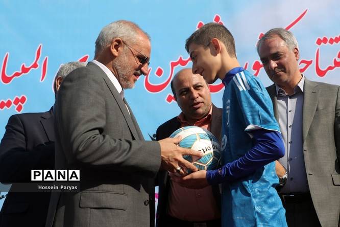 آیین افتتاحیه کشوری ششمین دوره المپیاد ورزشی درون مدرسهای