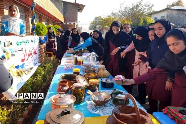 آیین گرامیداشت روز مازندران در دبیرستان معرفت محمودآباد