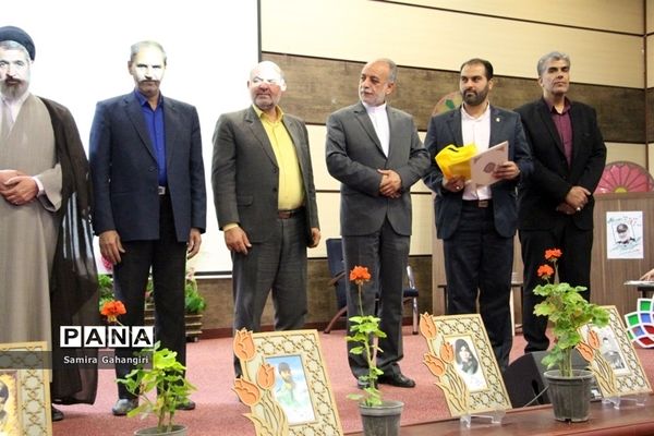 همایش دختران آفتاب درسالن قلم چی بیرجند