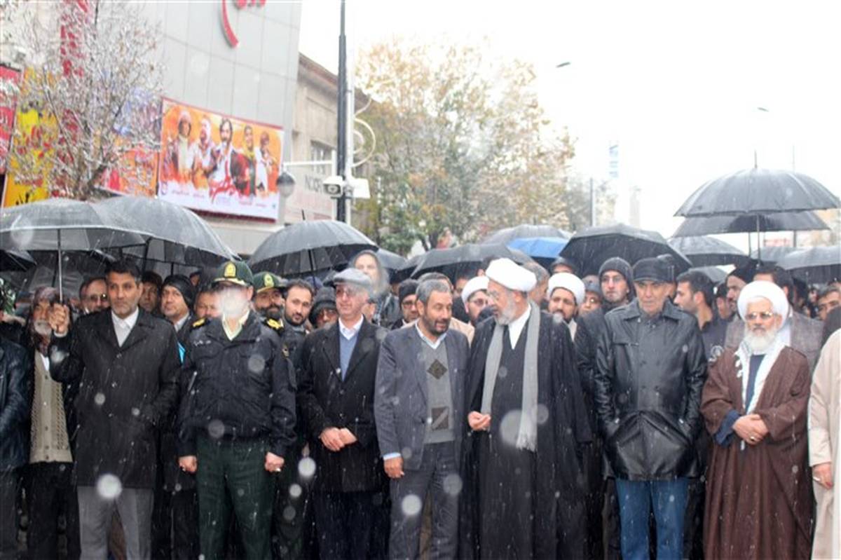 حضور مسئولین آموزش و پرورش و دانش آموزان زنجانی در راهپیمایی وحدت ملی