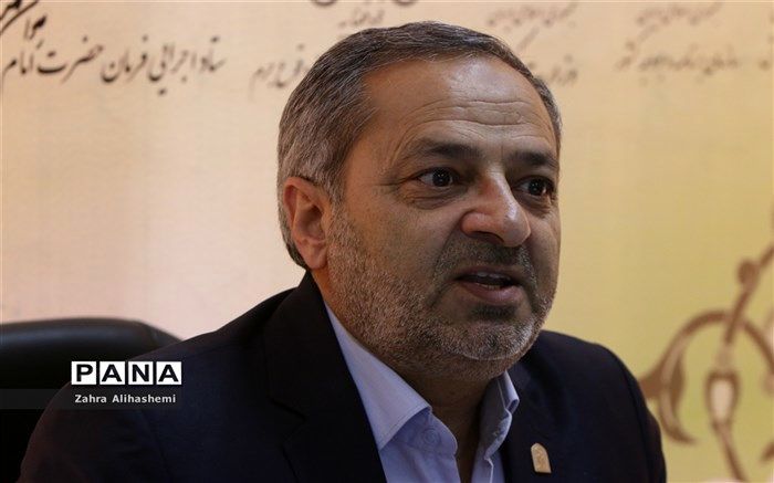 کاظمی: نماد طرحی برای همه است زیرا آسیب‌ها برای همه است