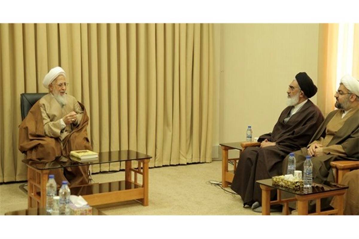 واکنش آیتالله جوادیآملی به حمله به مساجد در ناآرامیهای اخیر
