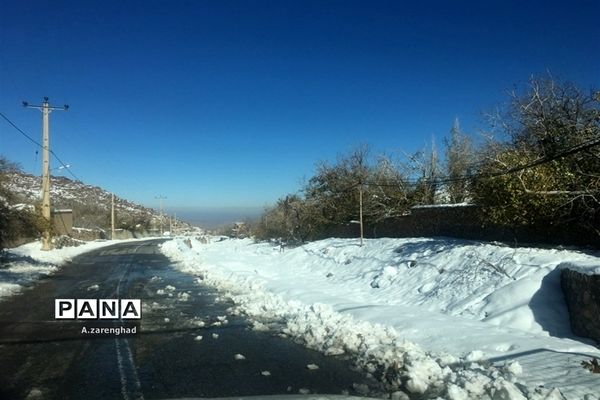 بارش برف  در روستای شرب العین