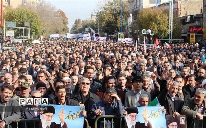 راهپیمایی اعلام انزجار مردم ارومیه از آشوبگران و  دفاع از امنیت کشور