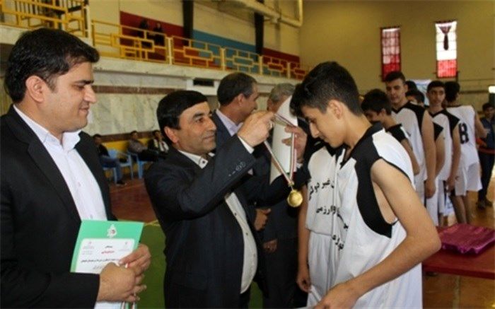 فینال مسابقات بسکتبال دانش آموزی پسران دشتستان برگزار شد