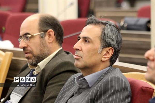 آیین تجلیل از پیشتازان برتر استان قم