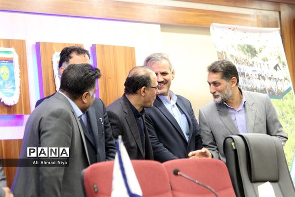 آیین تجلیل از پیشتازان برتر استان قم