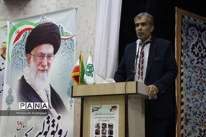 آئین افتتاح رسمی فعالیتهای سازمان دانشآموزی درمدارس